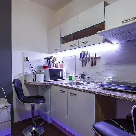 Petrzalka Air-conditioned 24h Check-in Pozsony